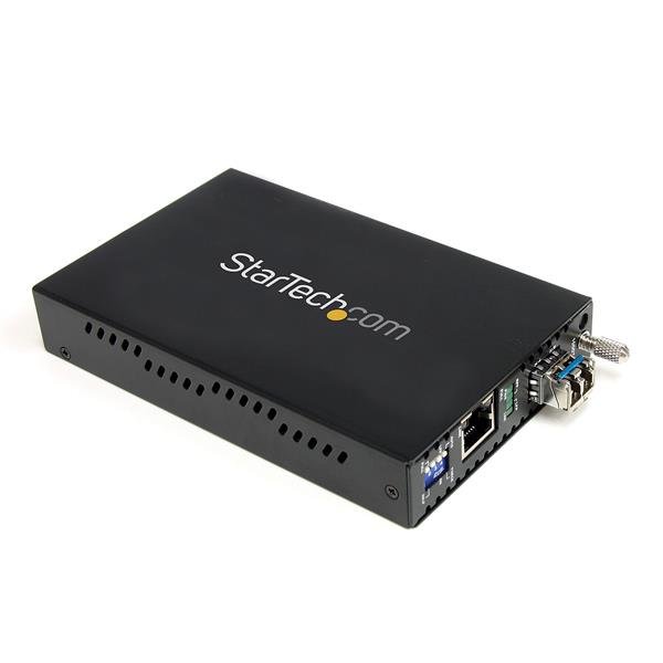 StarTech.com 1000 Mbps Gigabit Single Mode Fiber Media Converter LC 40 km - TAA ET1000S40LC2